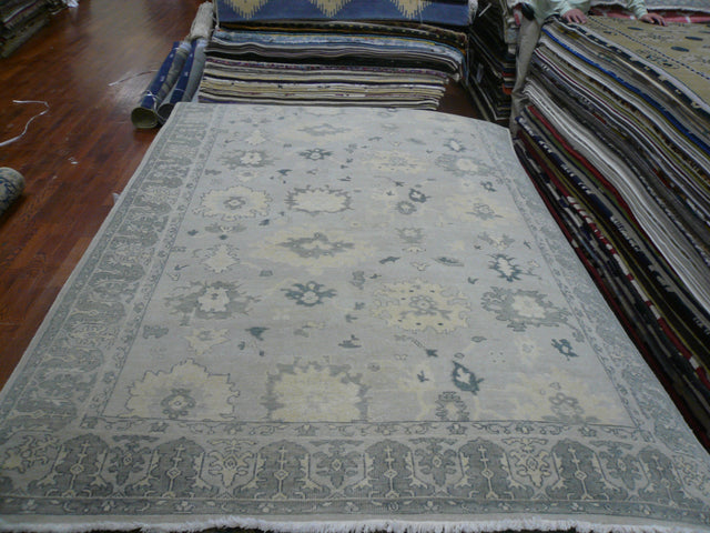 Safavieh Oushak Osh889A Silver/Grey Rug.