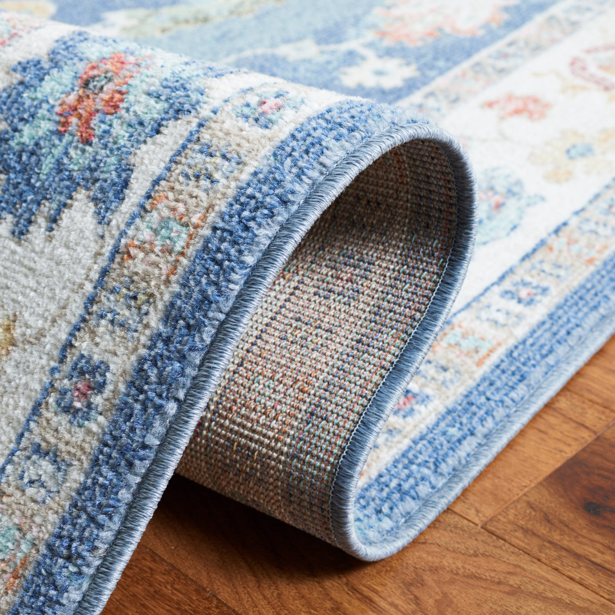 Safavieh Phoenix Phx591N Navy/Ivory Rug.