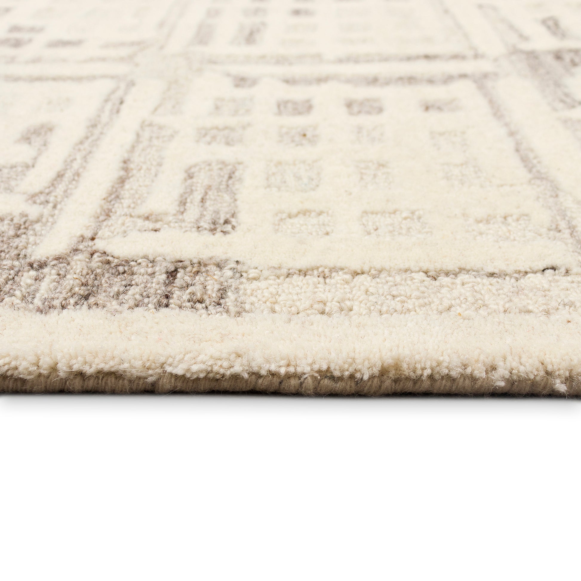 Liora Manne Madison Window 9561/12 Natural Area Rug