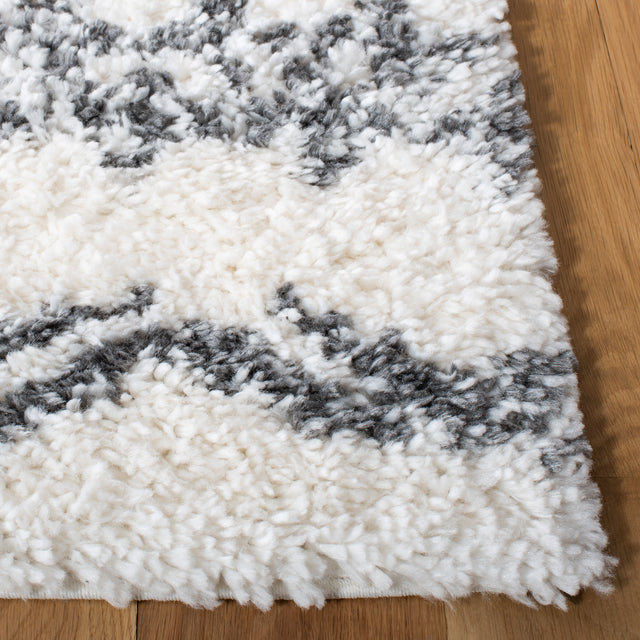 Safavieh Parma Shag Pma542A Ivory/Charcoal Rugs.