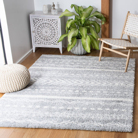 Safavieh Parma Shag Pma542F Grey/Ivory Rugs.