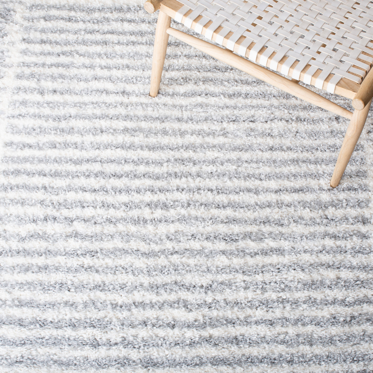 Safavieh Parma Shag Pma546F Grey/Ivory Rugs.