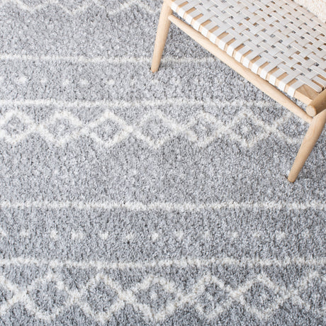 Safavieh Parma Shag Pma550F Grey/Ivory Rugs.