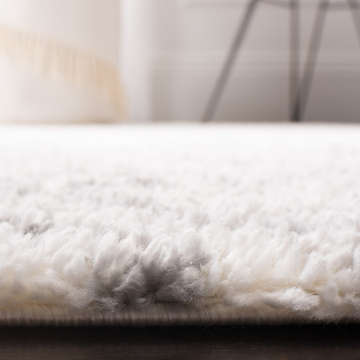 Safavieh Parma Shag Pma583A Cream/Grey Rug.