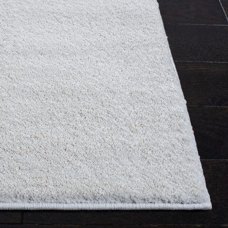 Safavieh Plain And Solid Pns320 Ivory Rug.