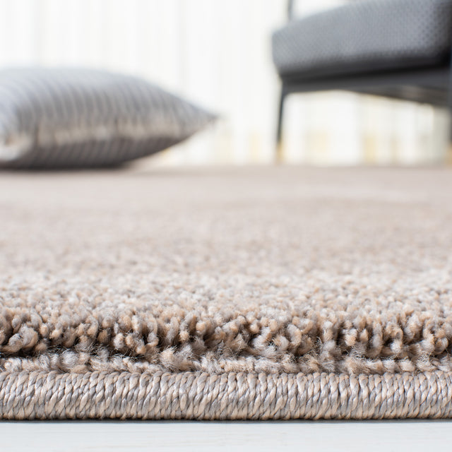 Safavieh Plain And Solid Pns320 Taupe Rug.