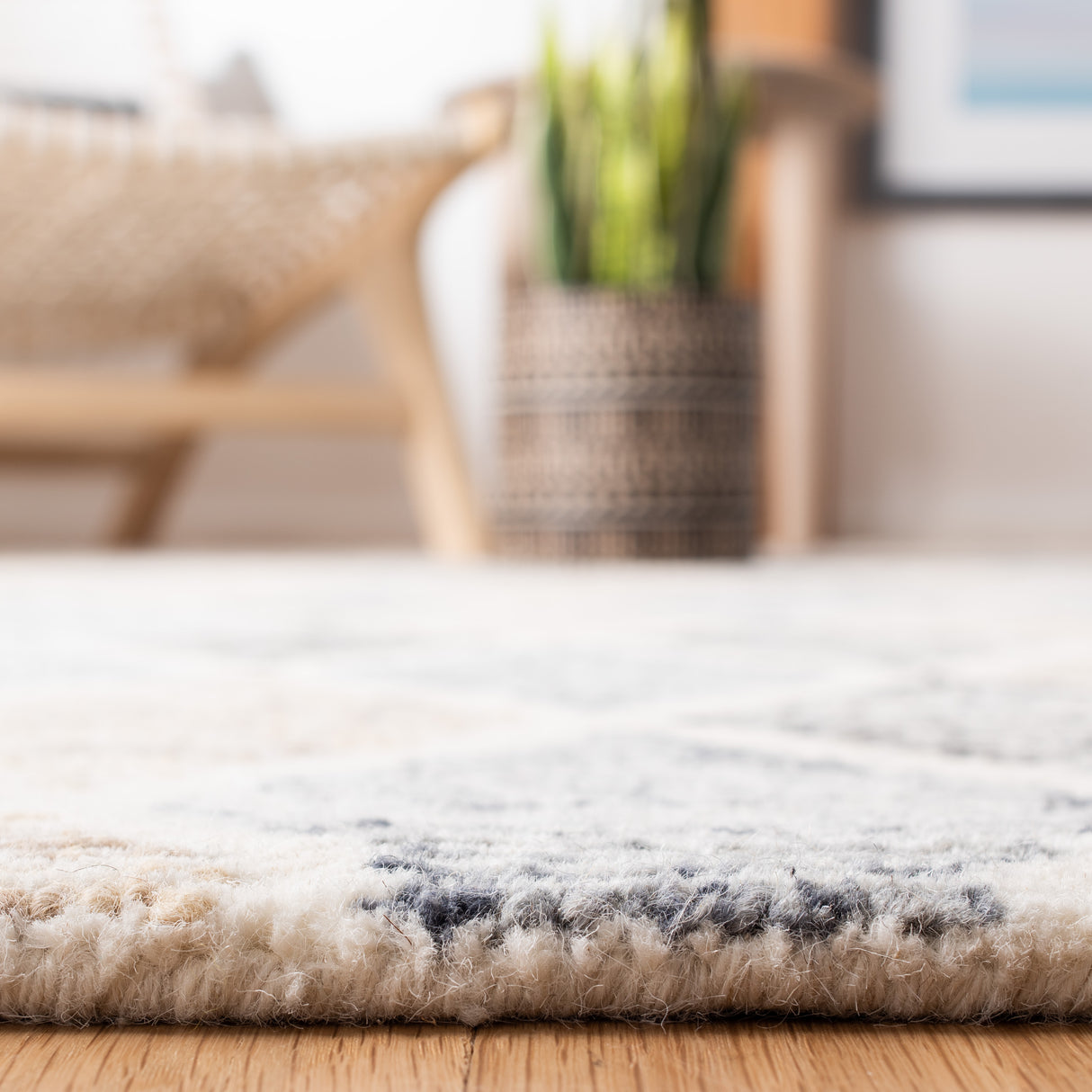 Safavieh Precious Pre215M Blue/Beige Rugs.