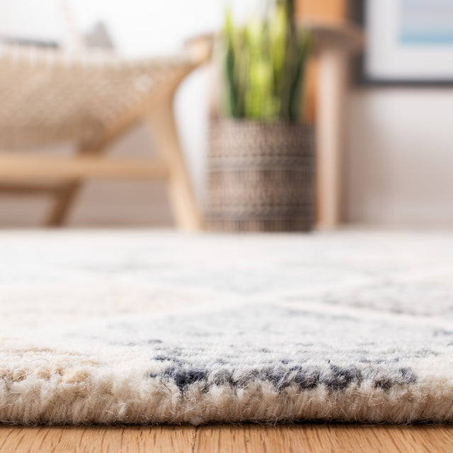 Safavieh Precious Pre215M Blue/Beige Rugs.