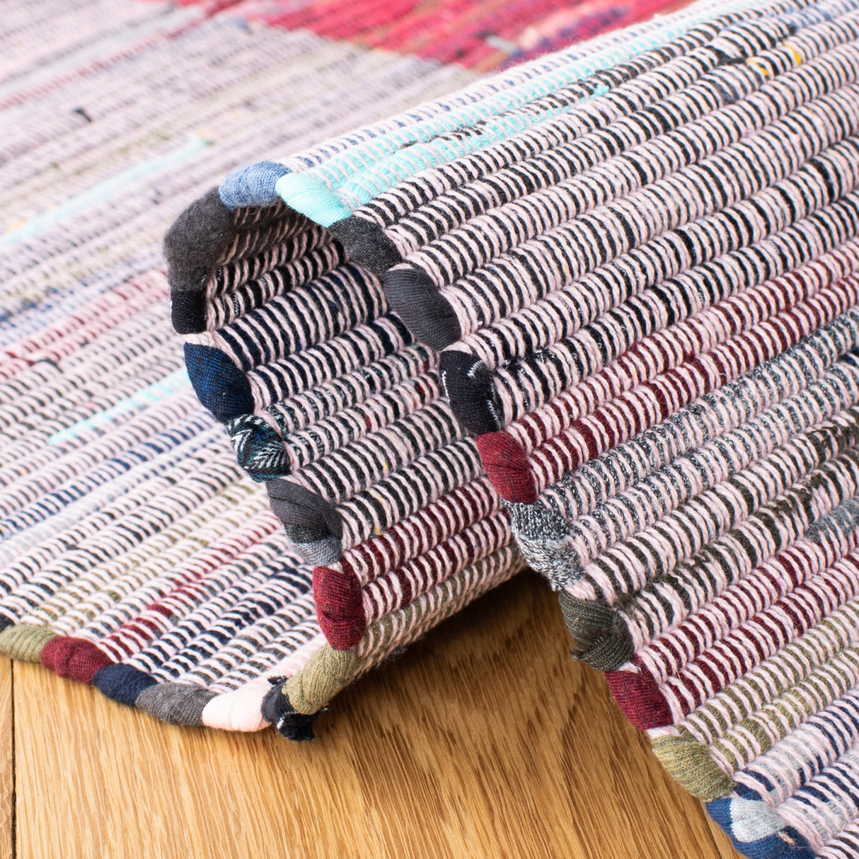Safavieh Rag Rug Rar122Q Red/Grey Rugs.