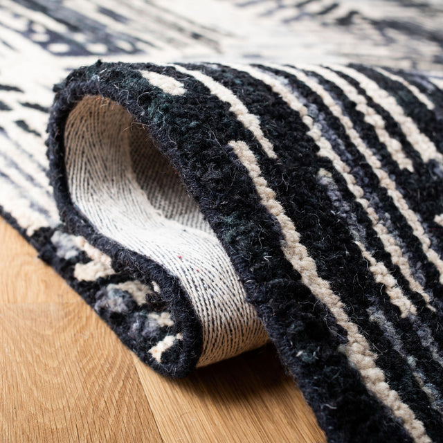 Safavieh Rodeo Drive Rd551Z Black/Ivory Rugs.