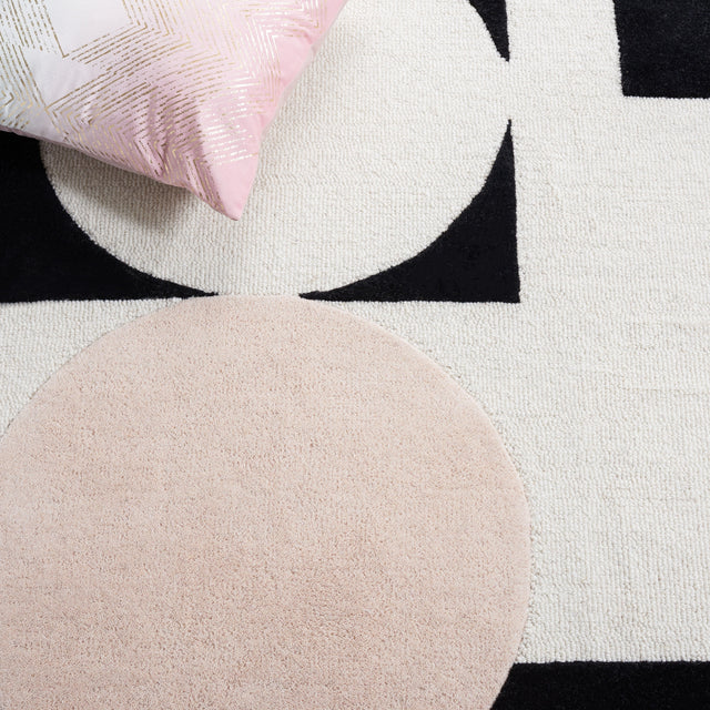 Safavieh Rodeo Drive Rd856U Blush/Black Rug.