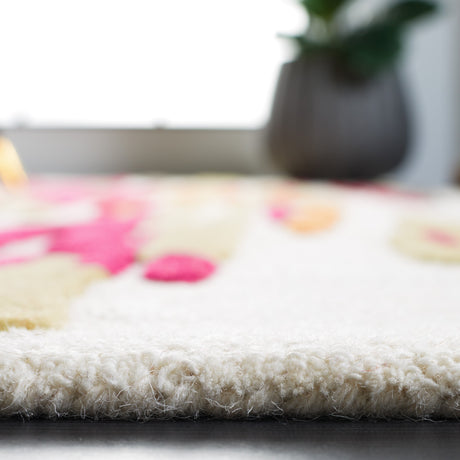Safavieh Rodeo Drive Rd858Q Ivory/Red Rug.