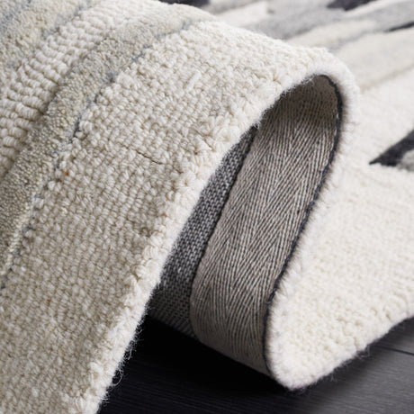 Safavieh Rodeo Drive Rd858Z Ivory/Black Rug.