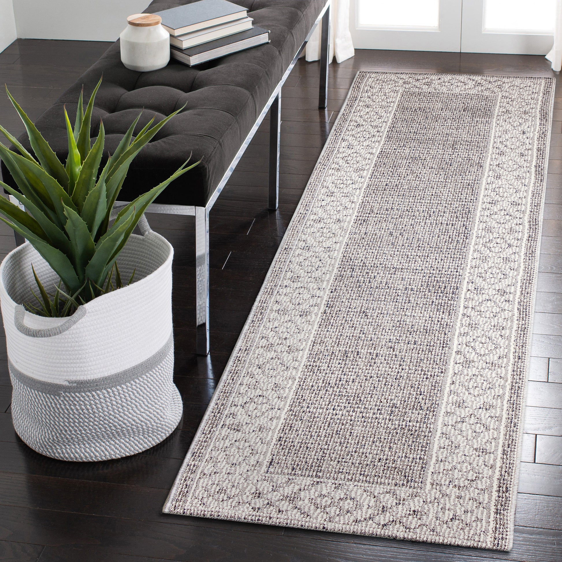 Liora Manne Dunes Border 6685/38 Grey Area Rug