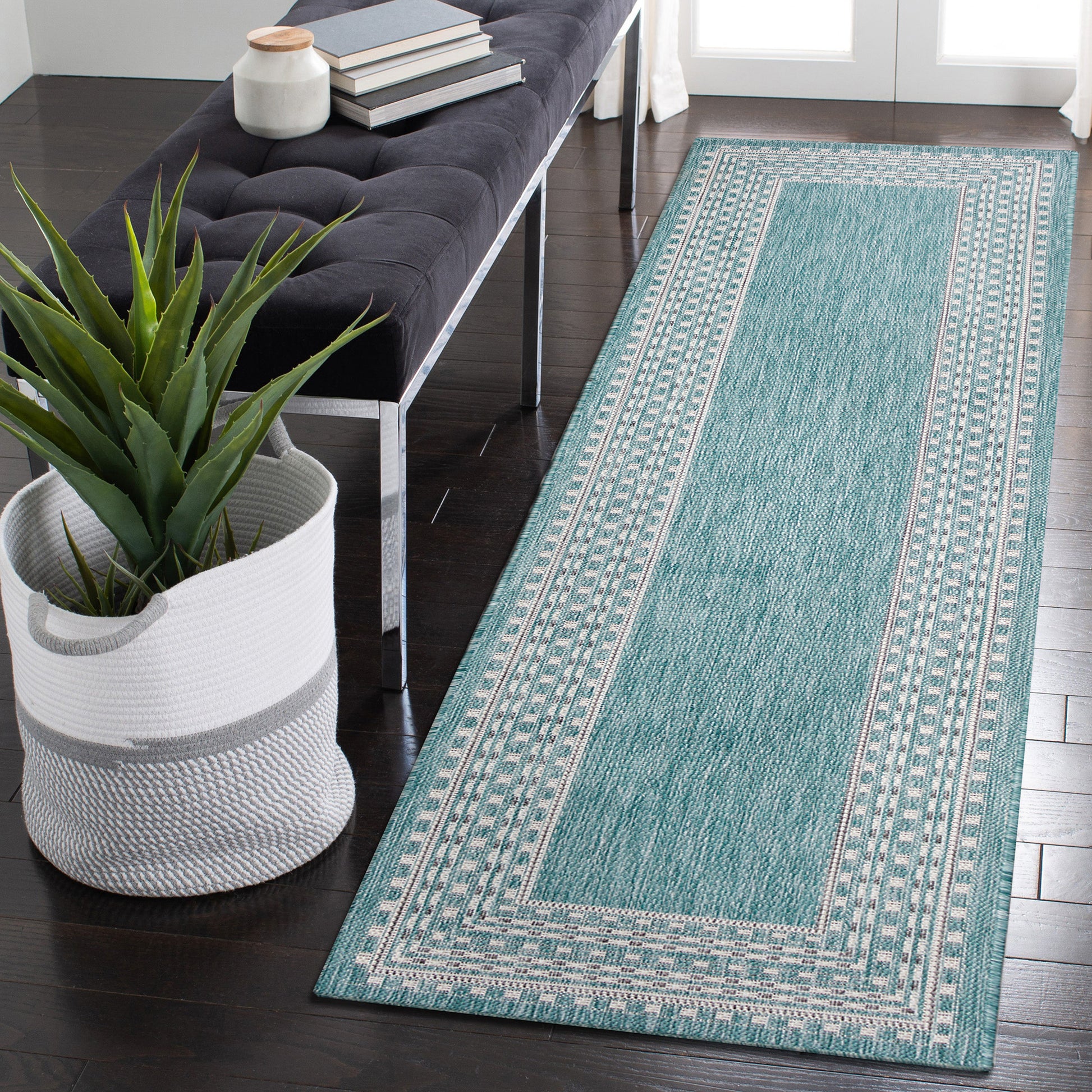 Liora Manne Malibu Etched Border 8228/04 Blue Area Rug