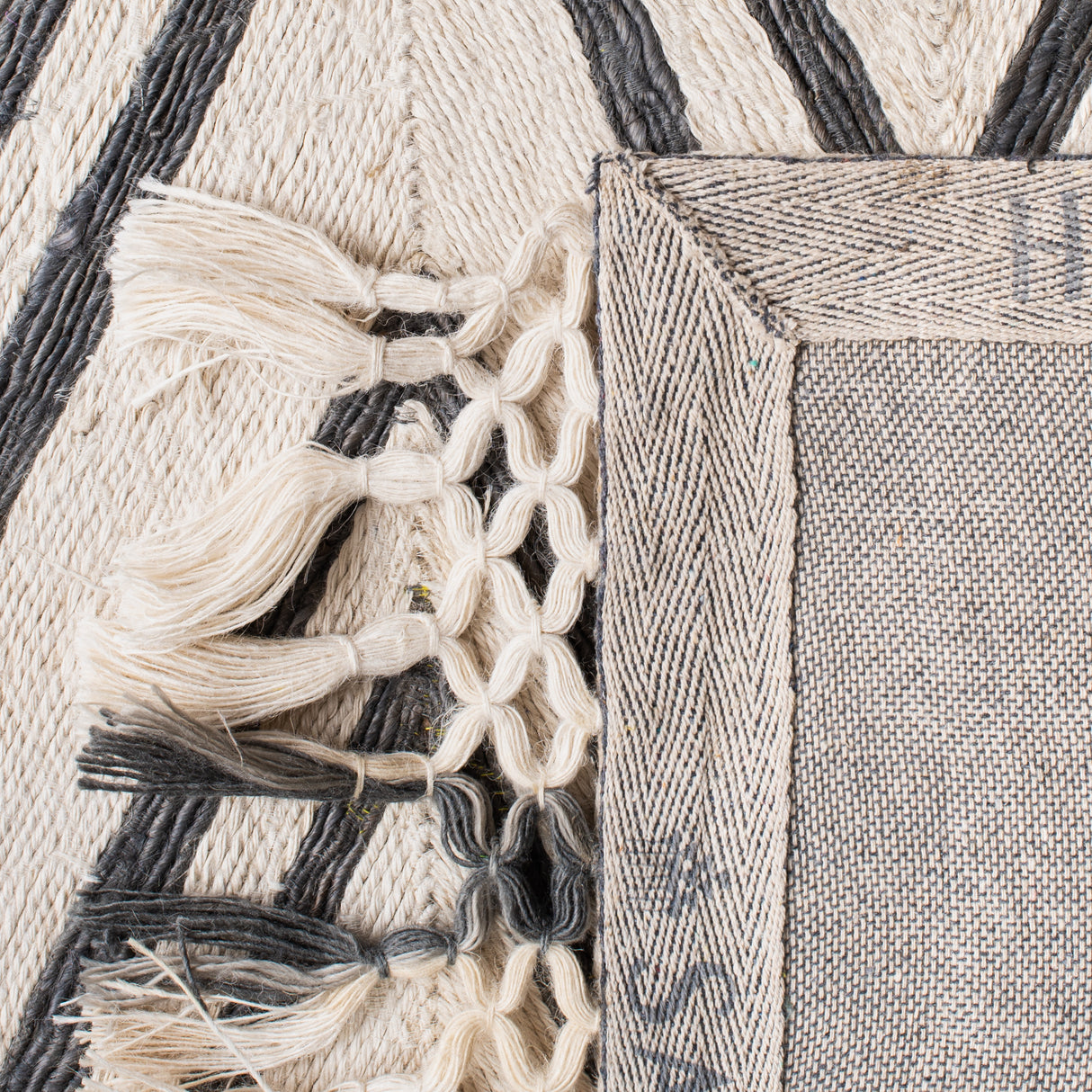 Safavieh Sahara Sah456A Ivory/Grey Rugs.