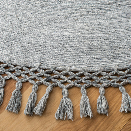 Safavieh Sahara Sah490G Silver Rugs.
