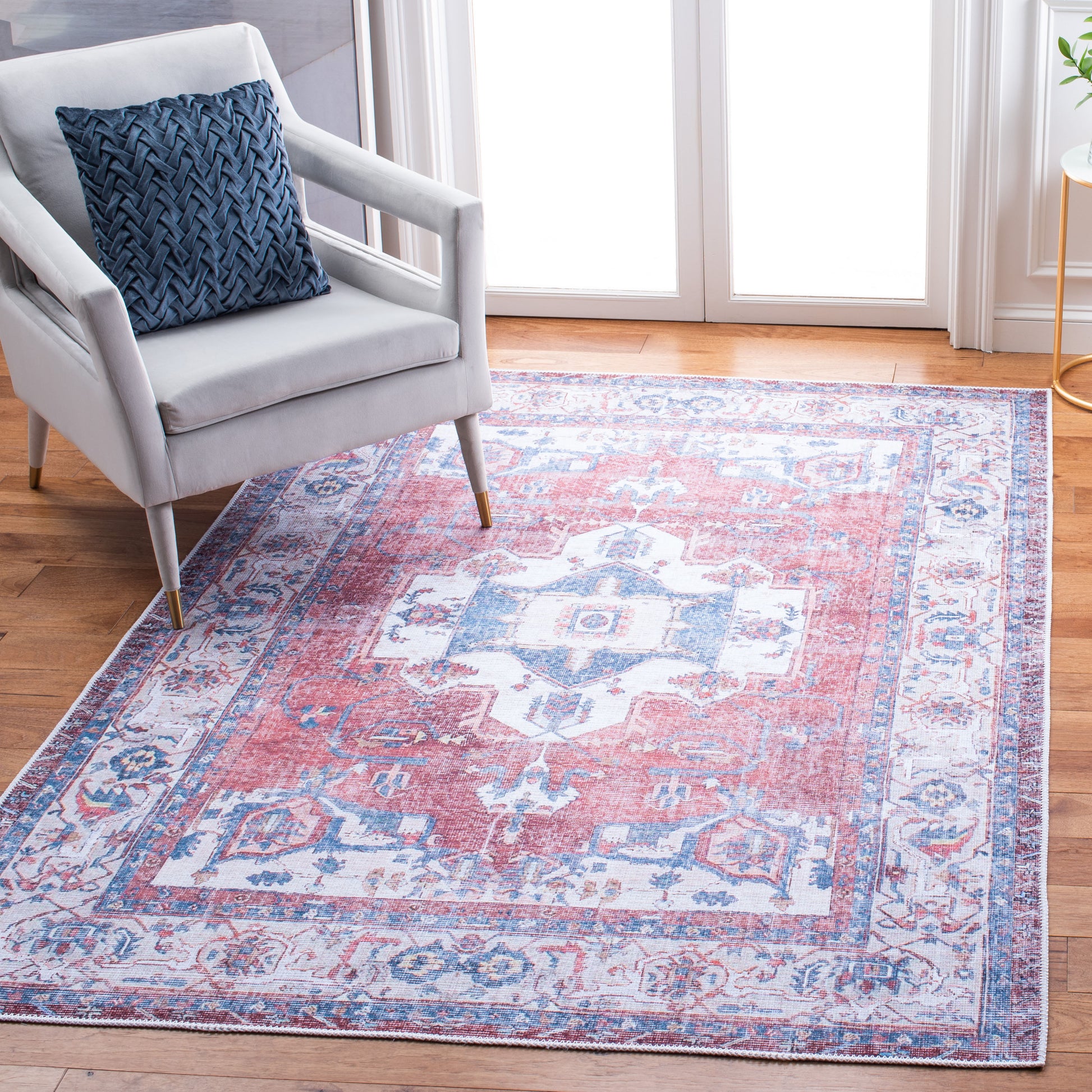 Safavieh Serapi Sep355Q Red/Ivory Area Rug