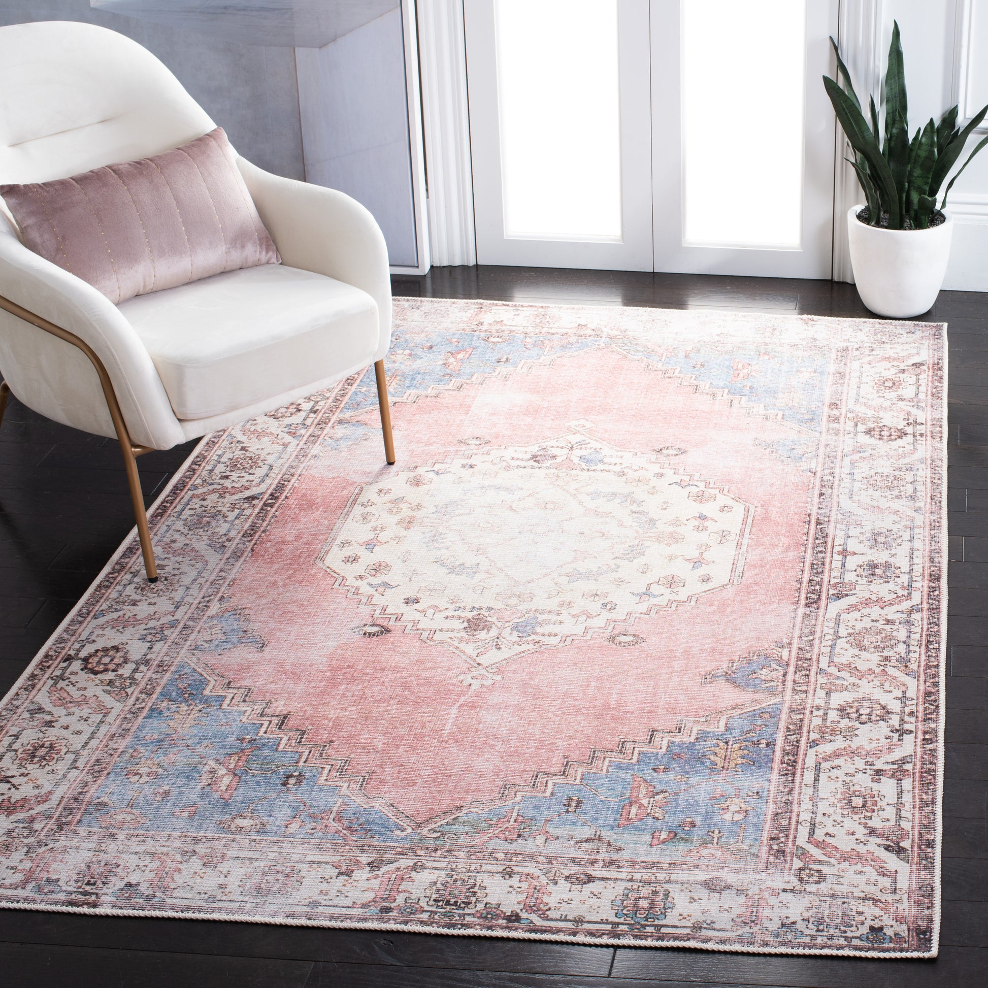 Safavieh Serapi Sep357A Ivory/Pink Area Rug