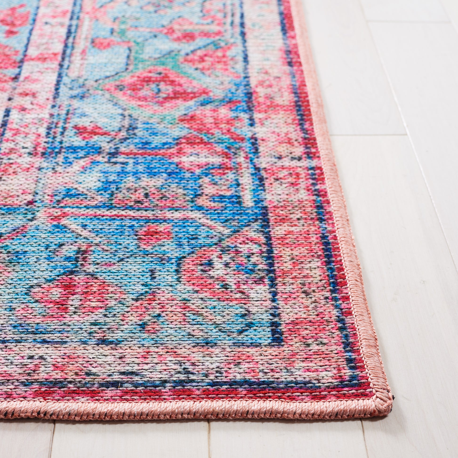 Safavieh Serapi Sep518J Light Blue/Red Area Rug