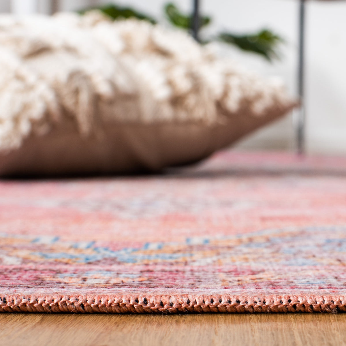Safavieh Serapi Sep580U Pink/Beige Rugs.