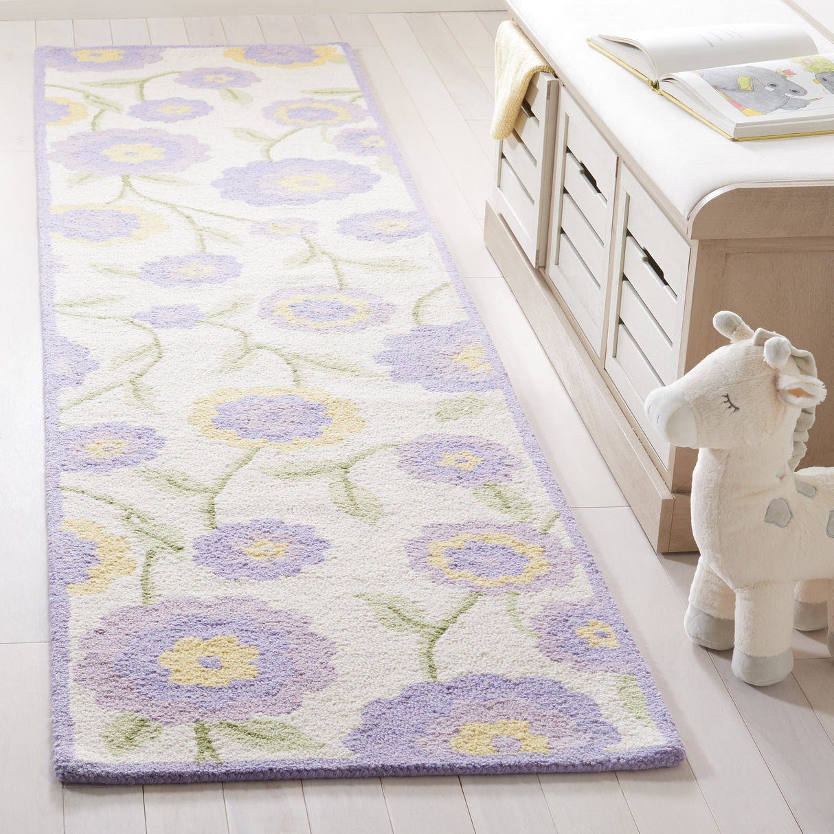 Safavieh Safavieh Kids Sfk355V Lavander/Ivory Rug.