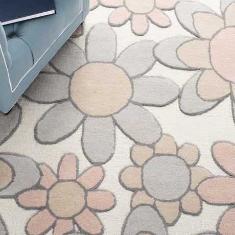 Safavieh Safavieh Kids Sfk923A Ivory/Pink Rugs.