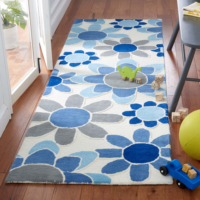 Safavieh Safavieh Kids Sfk923M Ivory/Blue Rugs.