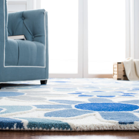 Safavieh Safavieh Kids Sfk923M Ivory/Blue Rugs.