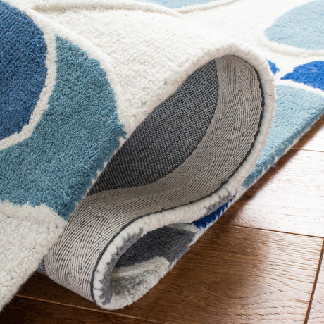 Safavieh Safavieh Kids Sfk923M Ivory/Blue Rugs.