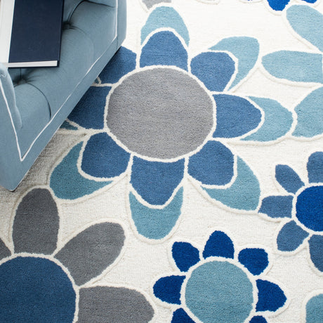 Safavieh Safavieh Kids Sfk923M Ivory/Blue Rugs.