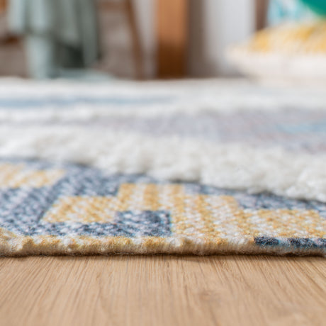 Safavieh Saffron Sfn104A Ivory/Turquoise Rug.