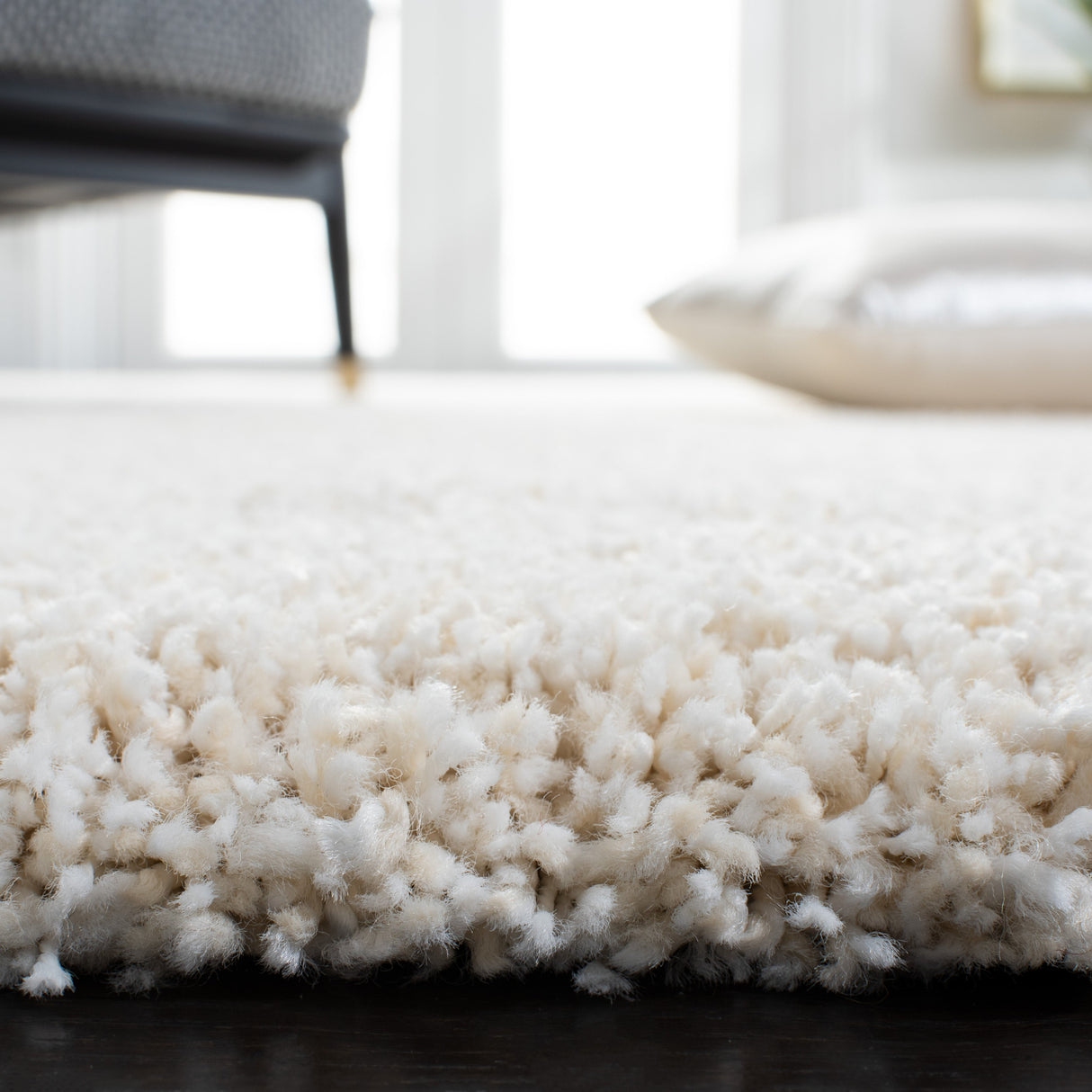 Safavieh Shag Sg180 Ivory Rugs.