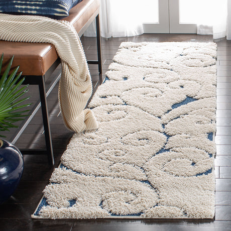 Safavieh Shag Sg455 Cream/Blue Rug.