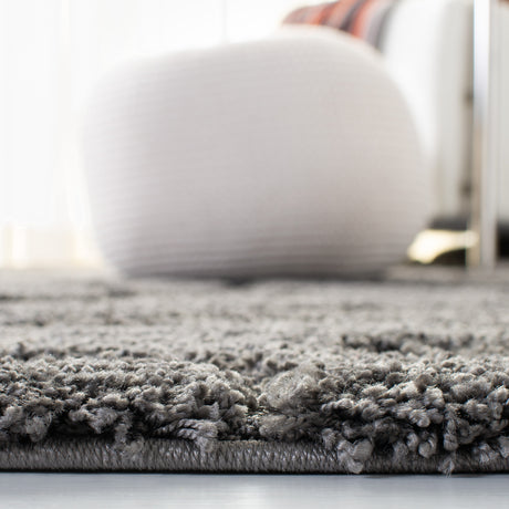 Safavieh Shag Sg455 Grey Rug.