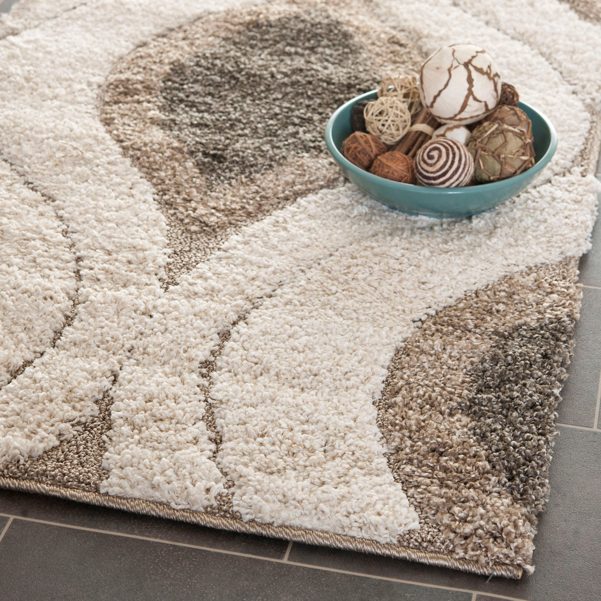 Safavieh Shag Sg461 Cream/Smoke Rug.
