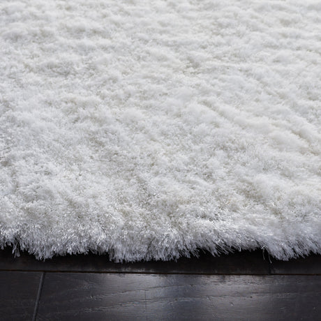 Safavieh Shag Sg512A Ivory Rug.
