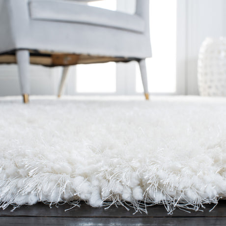 Safavieh Shag Sg532A Ivory Rug.