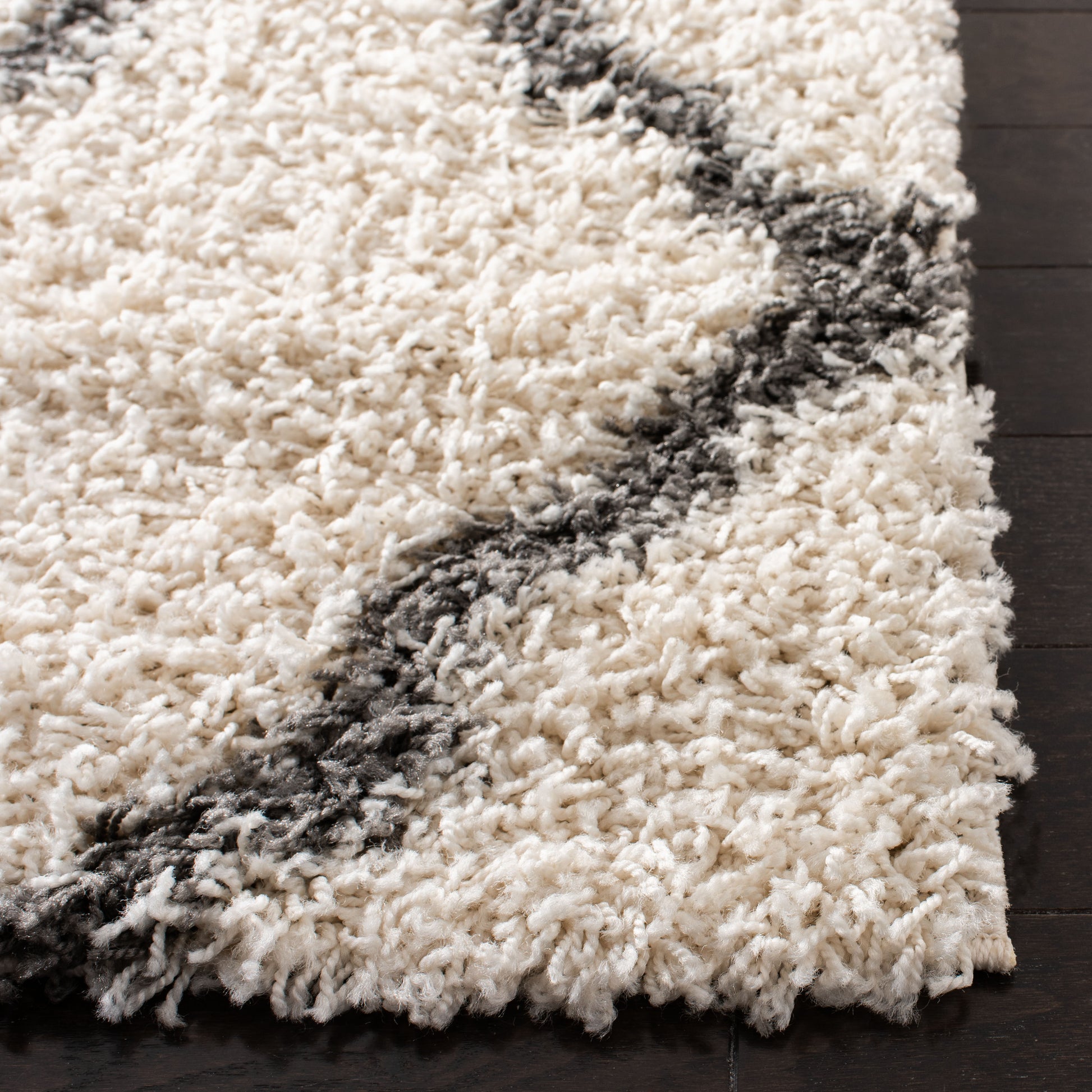 Safavieh Dallas Shag Sgds257H Ivory/Dark Grey Area Rug