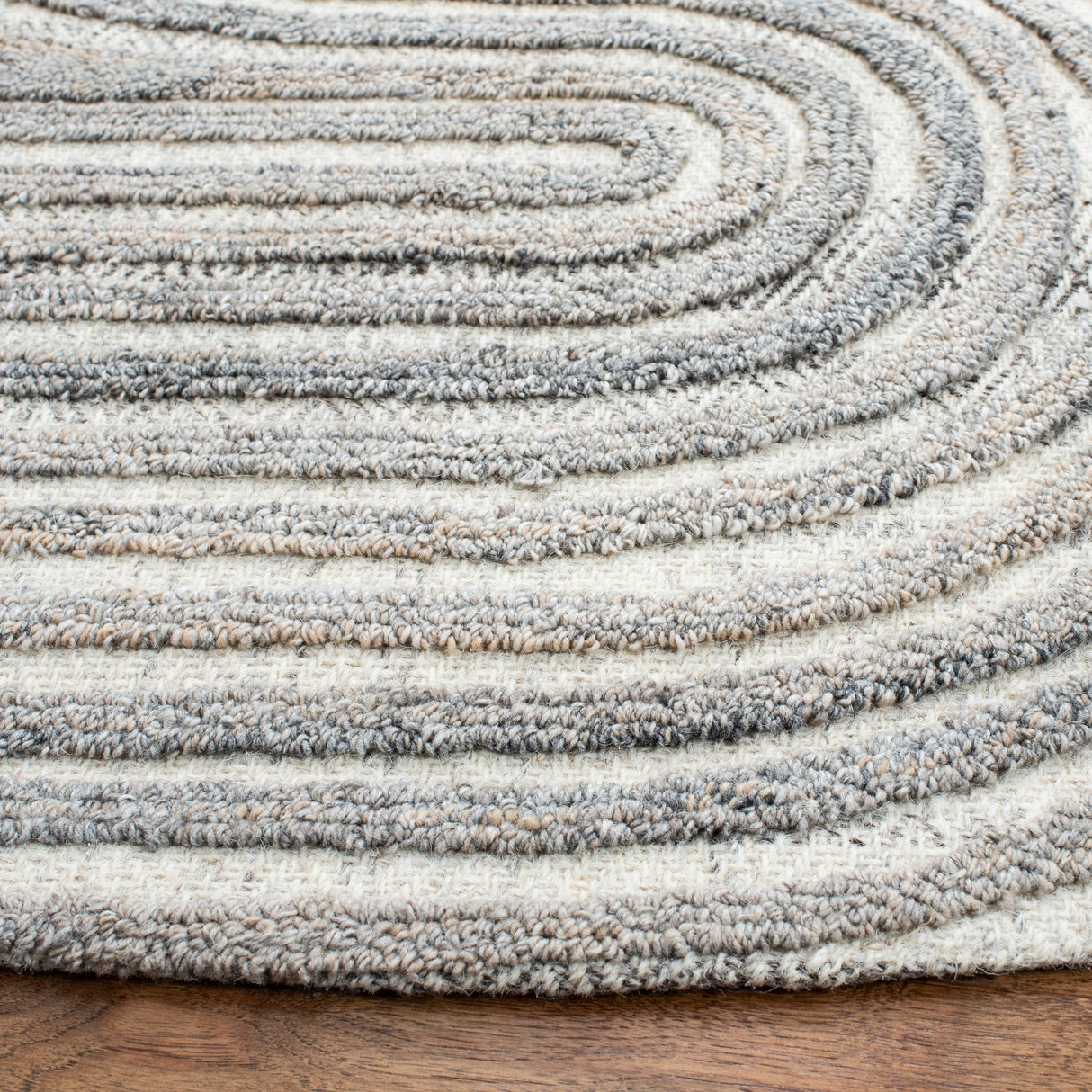 Safavieh Southampton Sha301B Beige Rugs.