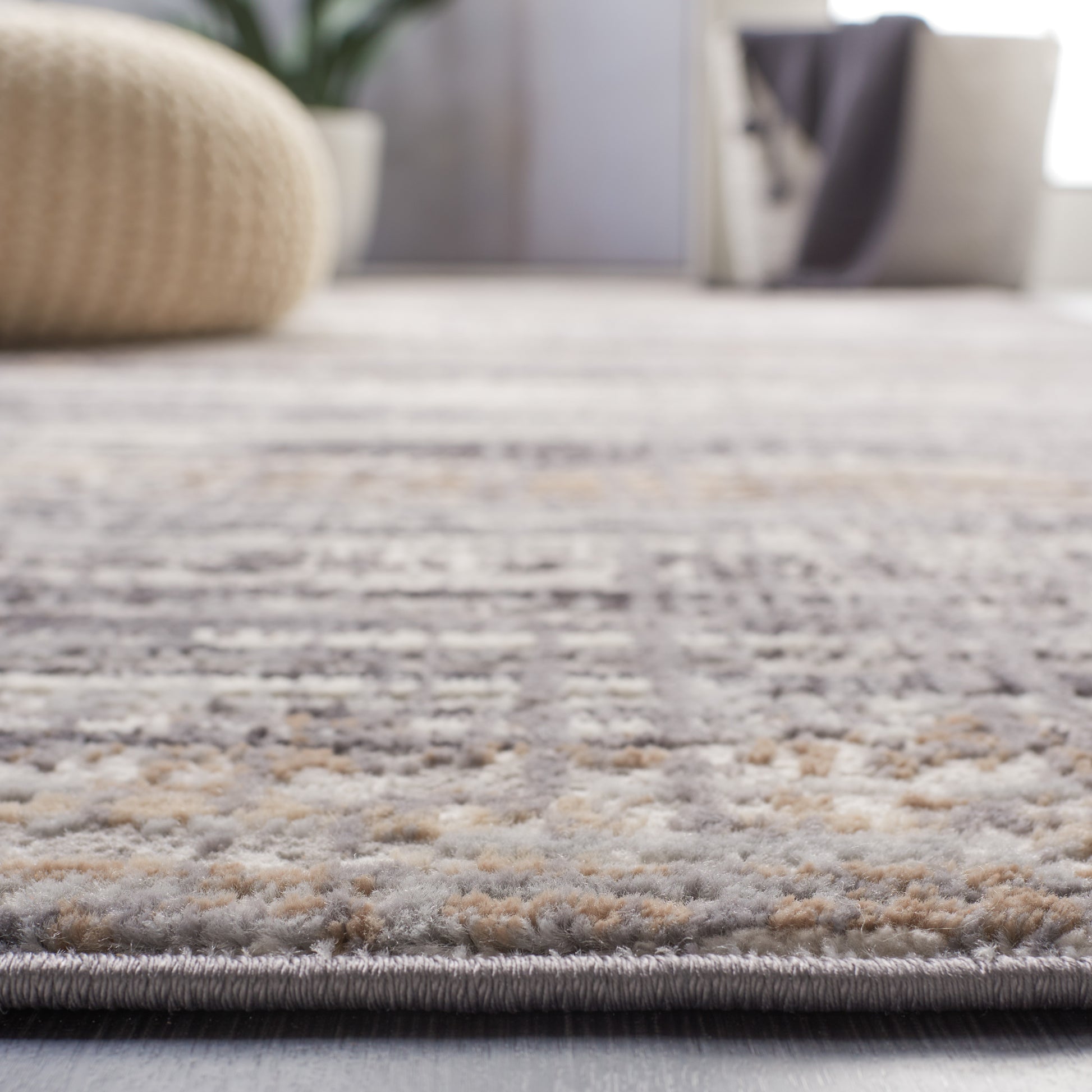 Safavieh Shivan Shv191F Light Grey/Dark Grey Area Rug