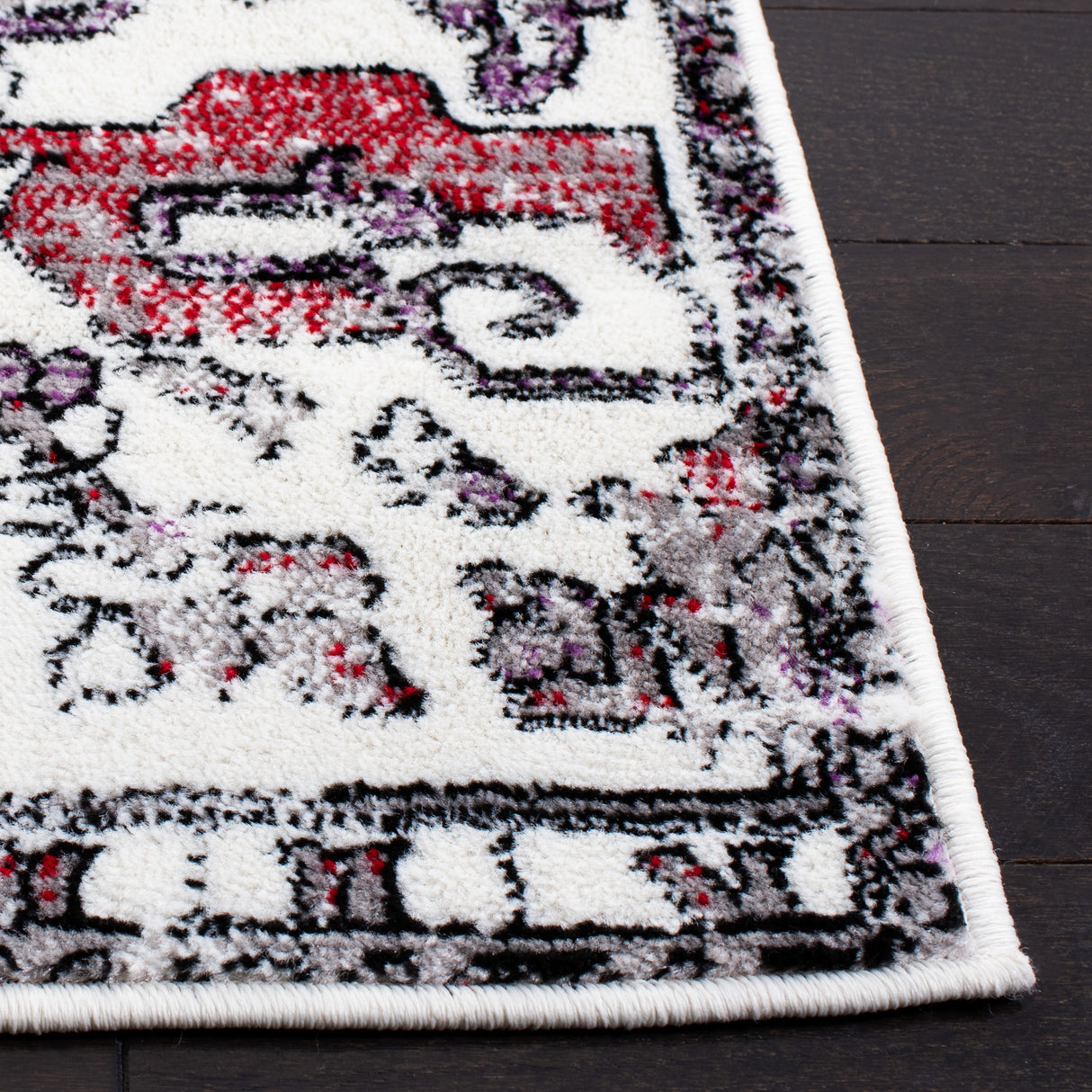 Safavieh Skyler Sky111V Ivory/Purple Rugs.