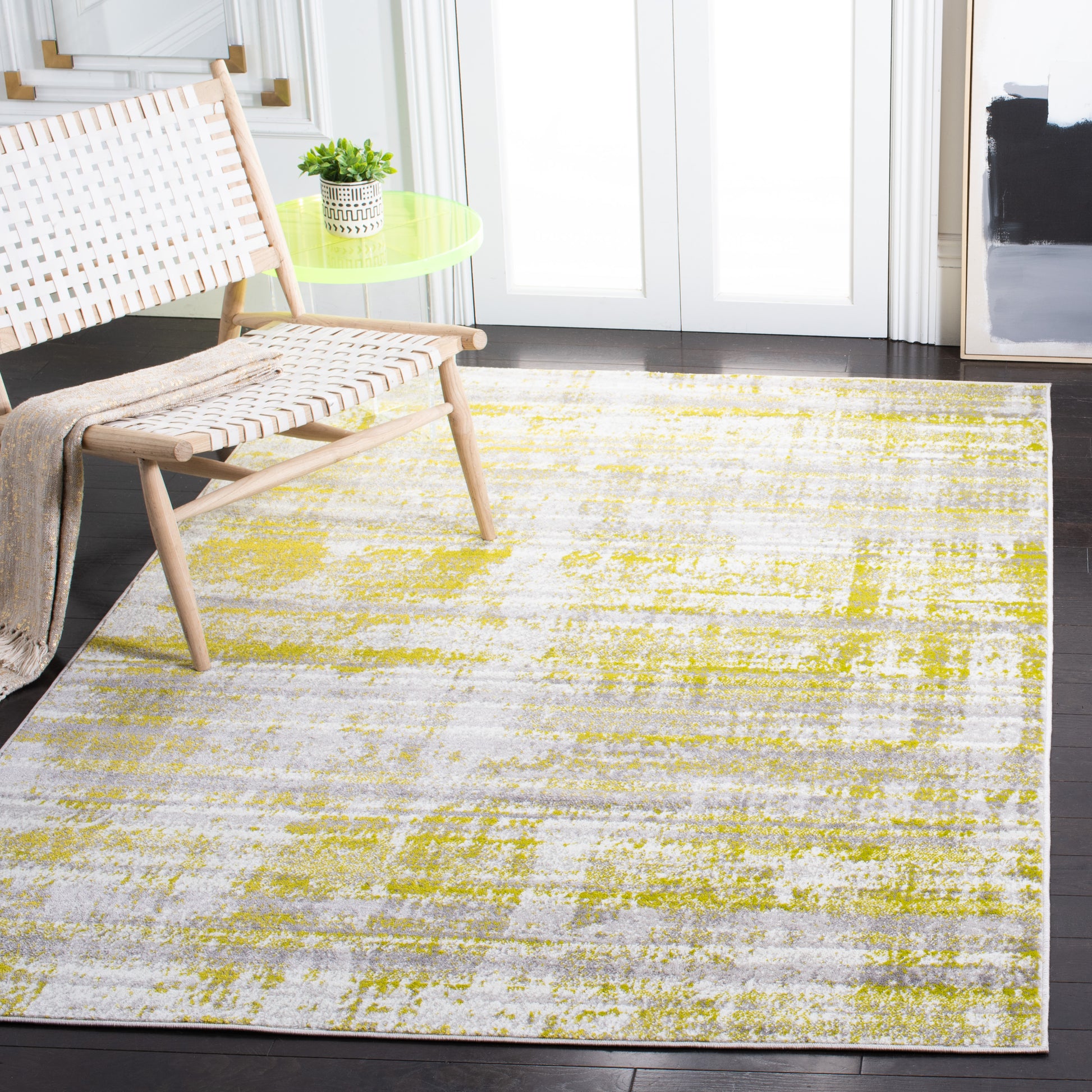 Safavieh Skyler Sky151Y Silver/Green Area Rug