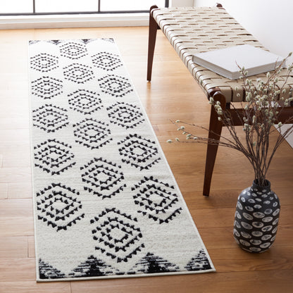 Safavieh Skyler Sky179A Ivory/Black Area Rug