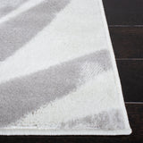 Safavieh Skyler Sky189A Ivory/Black Rugs.