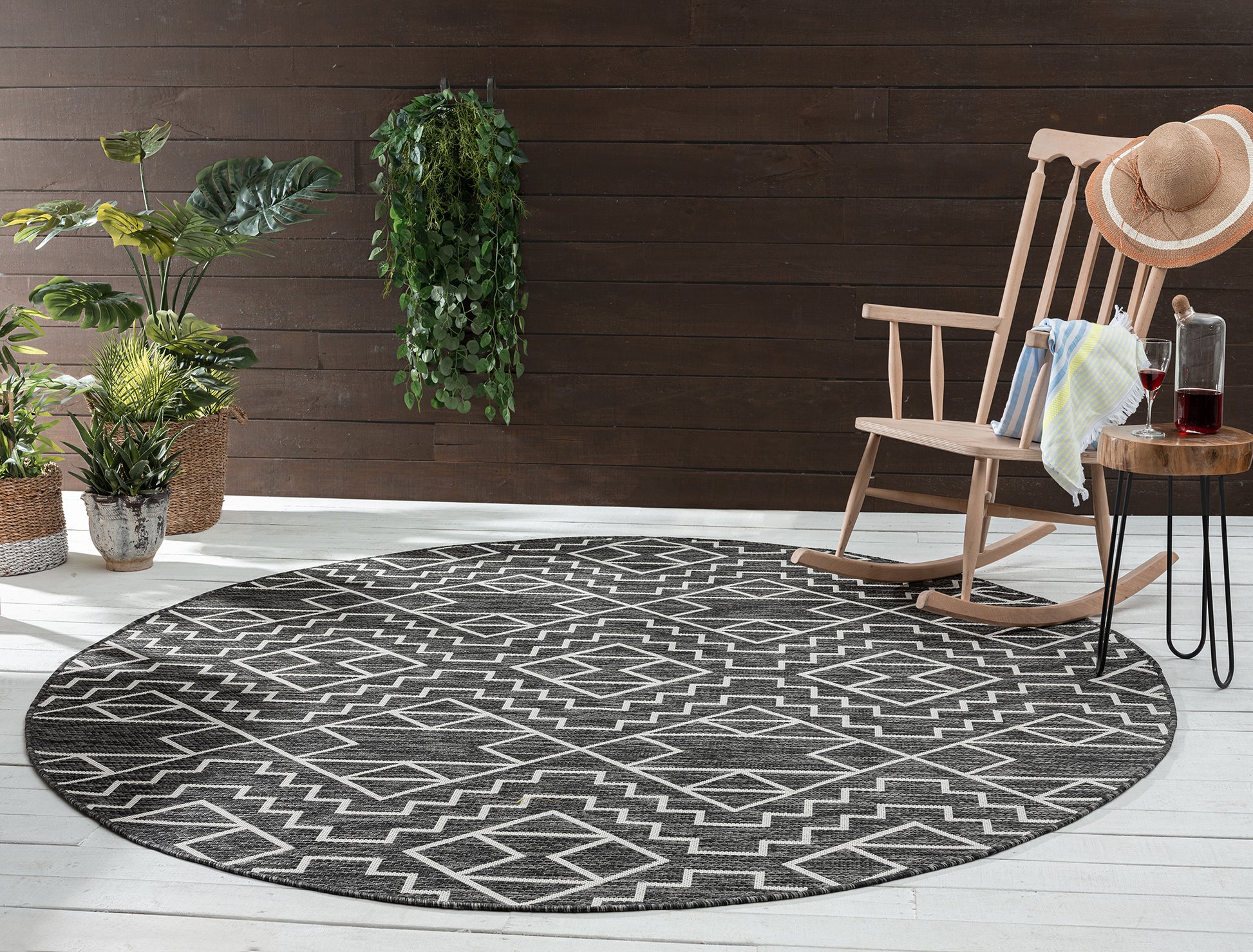 Kaleen Soleri Slr03-38 Charcoal, White Area Rug