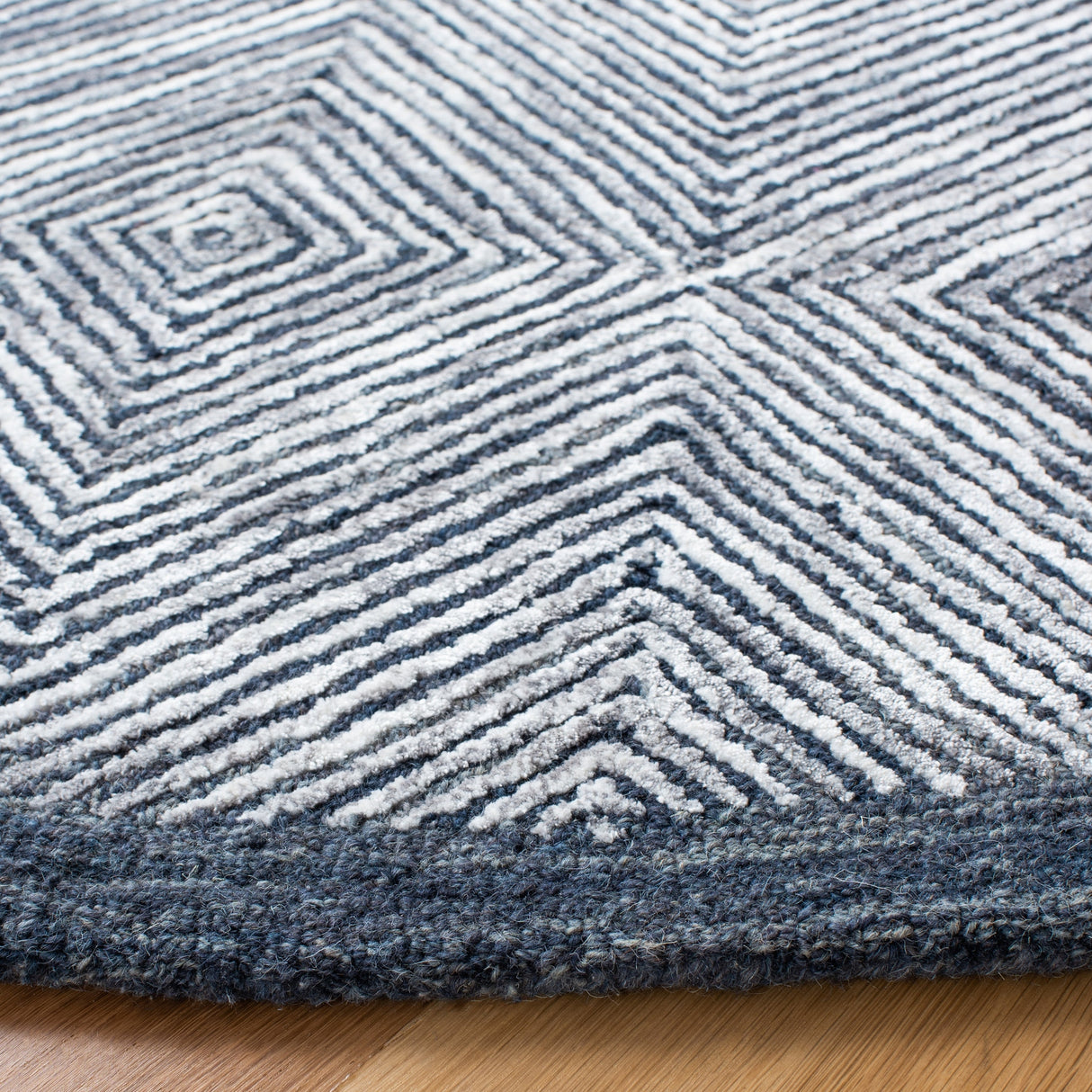 Safavieh Soho Soh176F Dark Grey/Ivory Rugs.