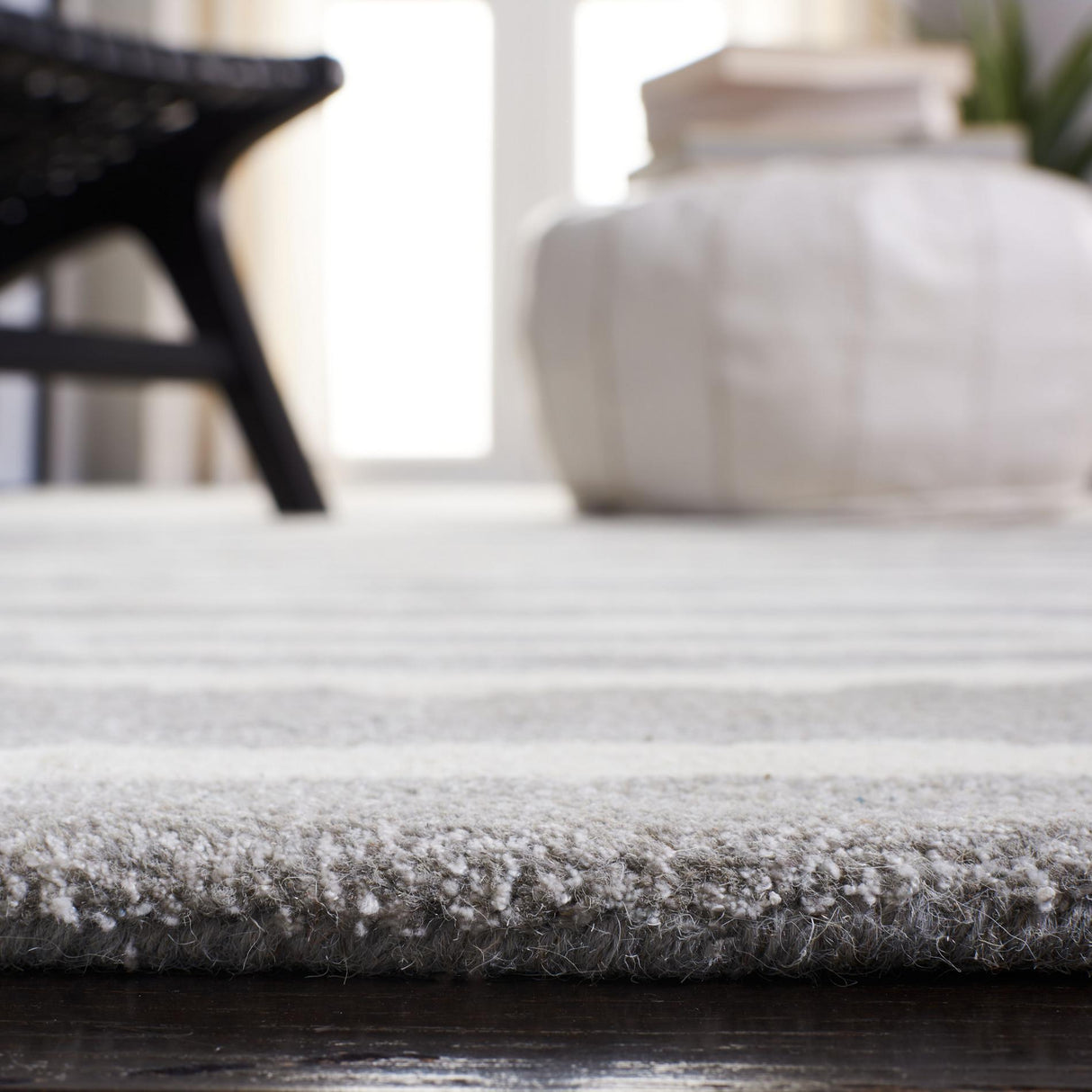 Safavieh Soho Soh656F Grey/Ivory Rugs.