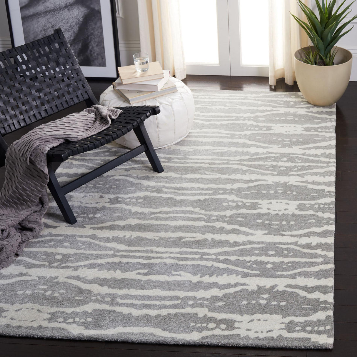Safavieh Soho Soh656F Grey/Ivory Rugs.