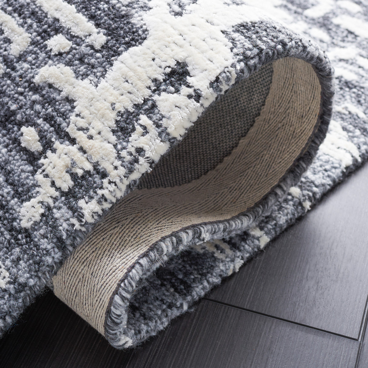 Safavieh Soho Soh657F Grey/Ivory Rug.